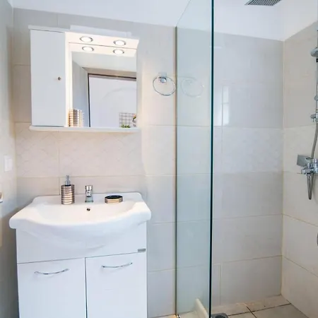 Danai By * Καρυώτικο